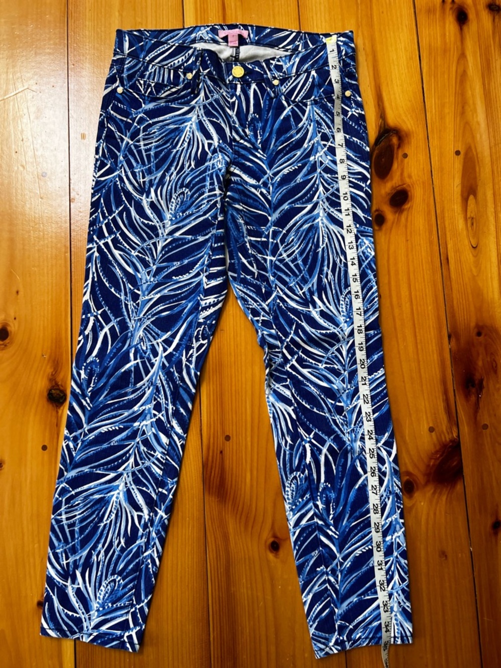 Lilly Pulitzer South Ocean women’s Blue Pants. SZ 4